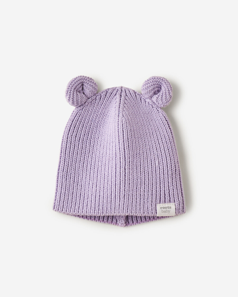 le premier bonnet de bébé roots