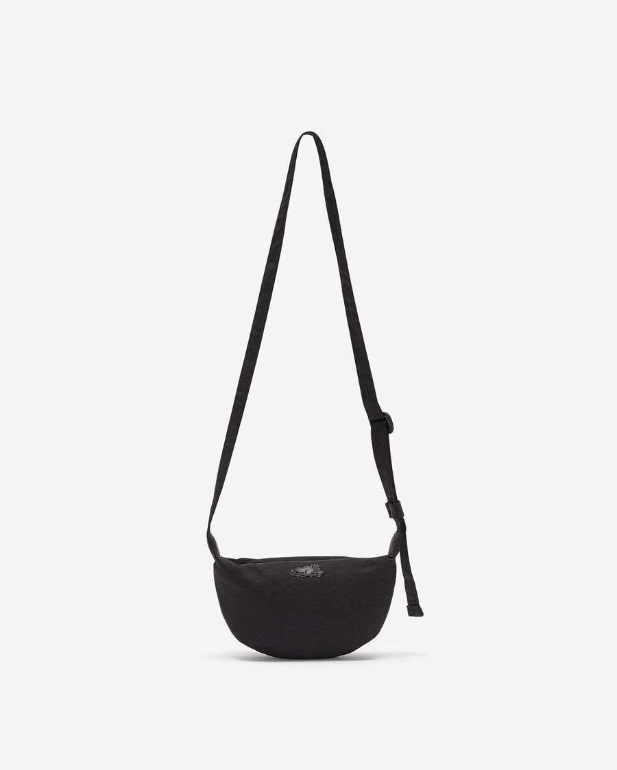 petit sac en nylon en forme de croissant