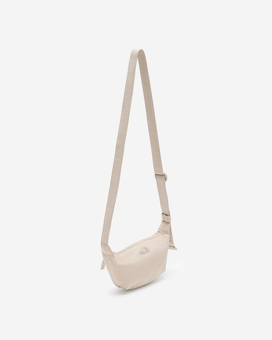 petit sac en nylon en forme de croissant