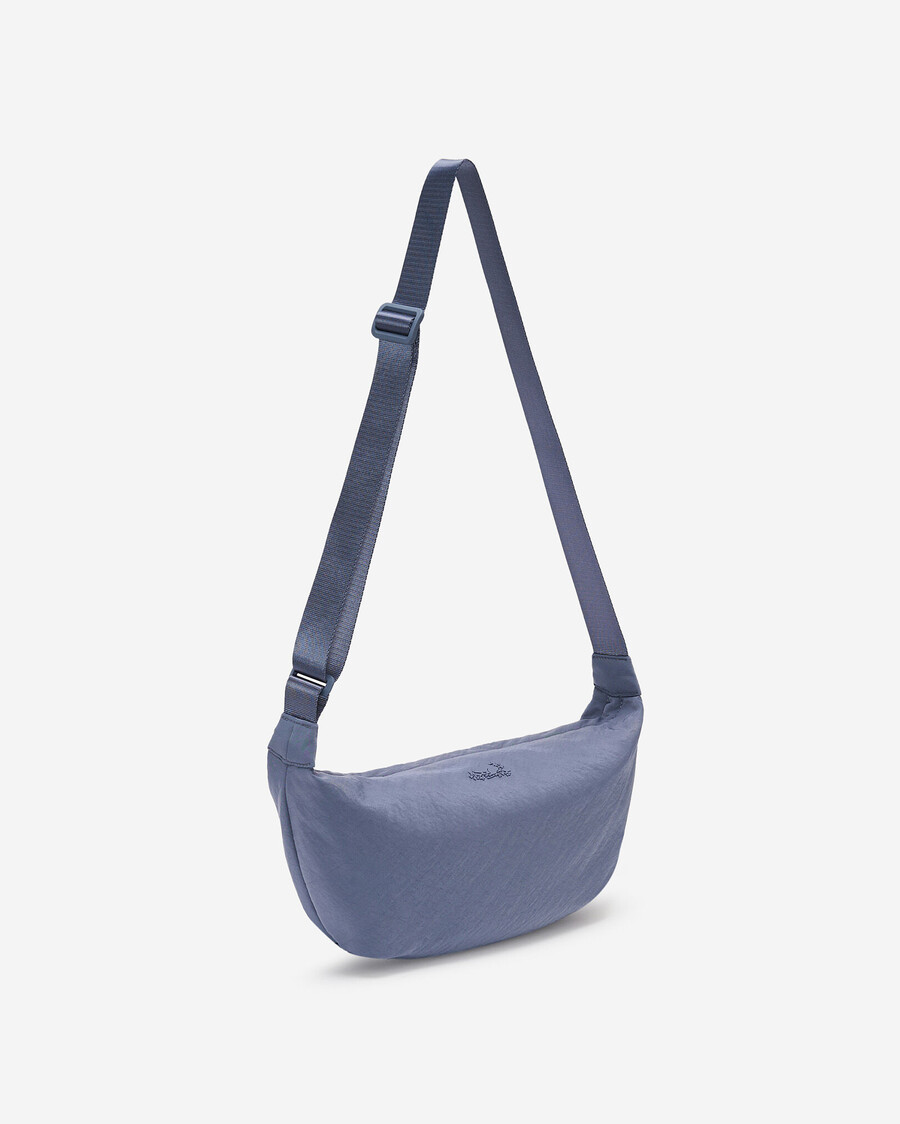 sac en nylon de taille moyenne en forme de croissant