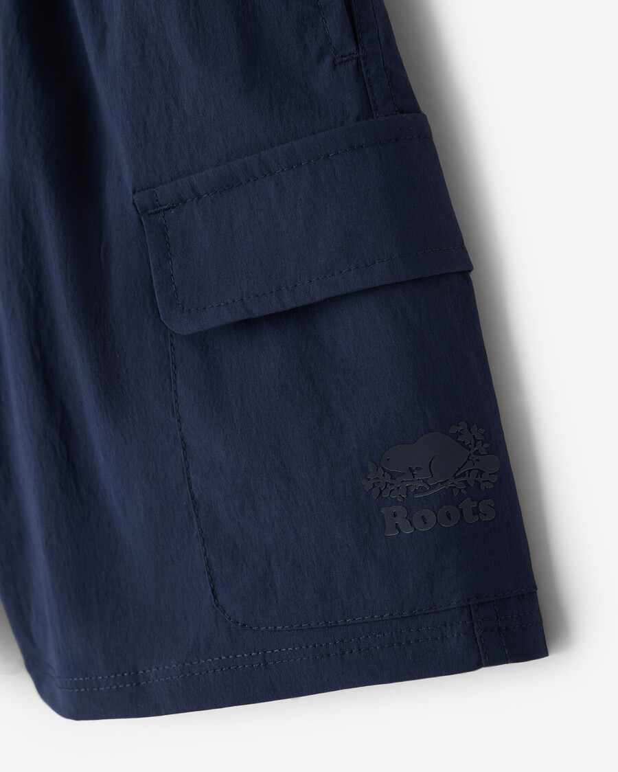 short cargo hybride pour tout-petit