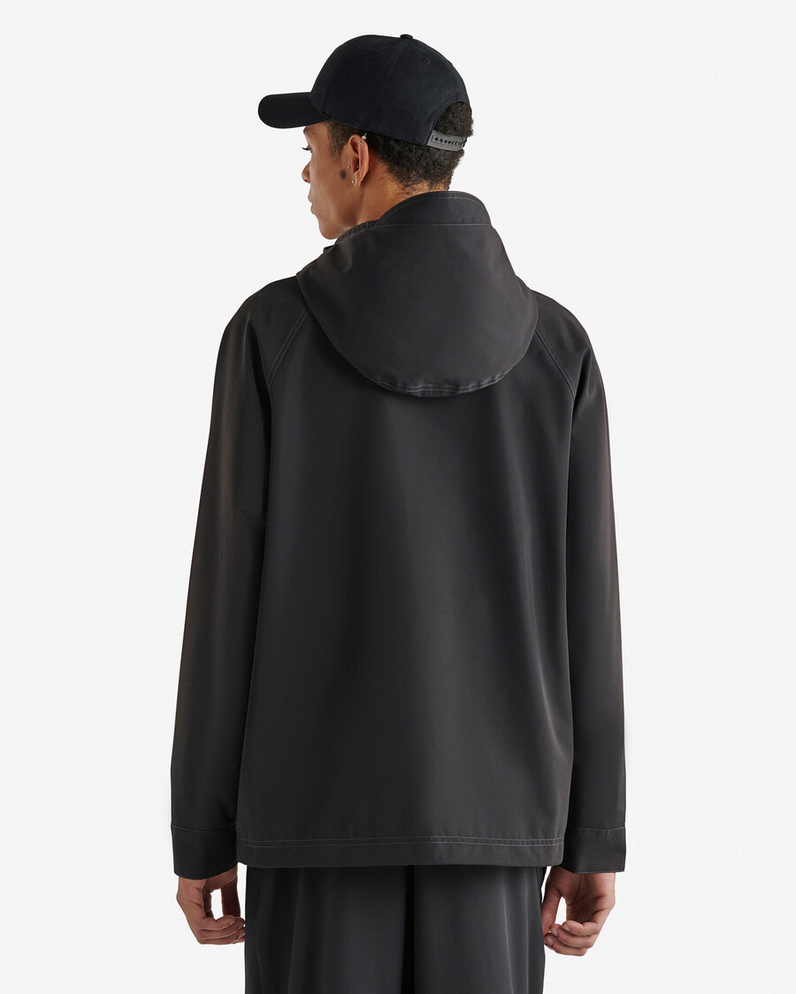 veste de terrain à capuche