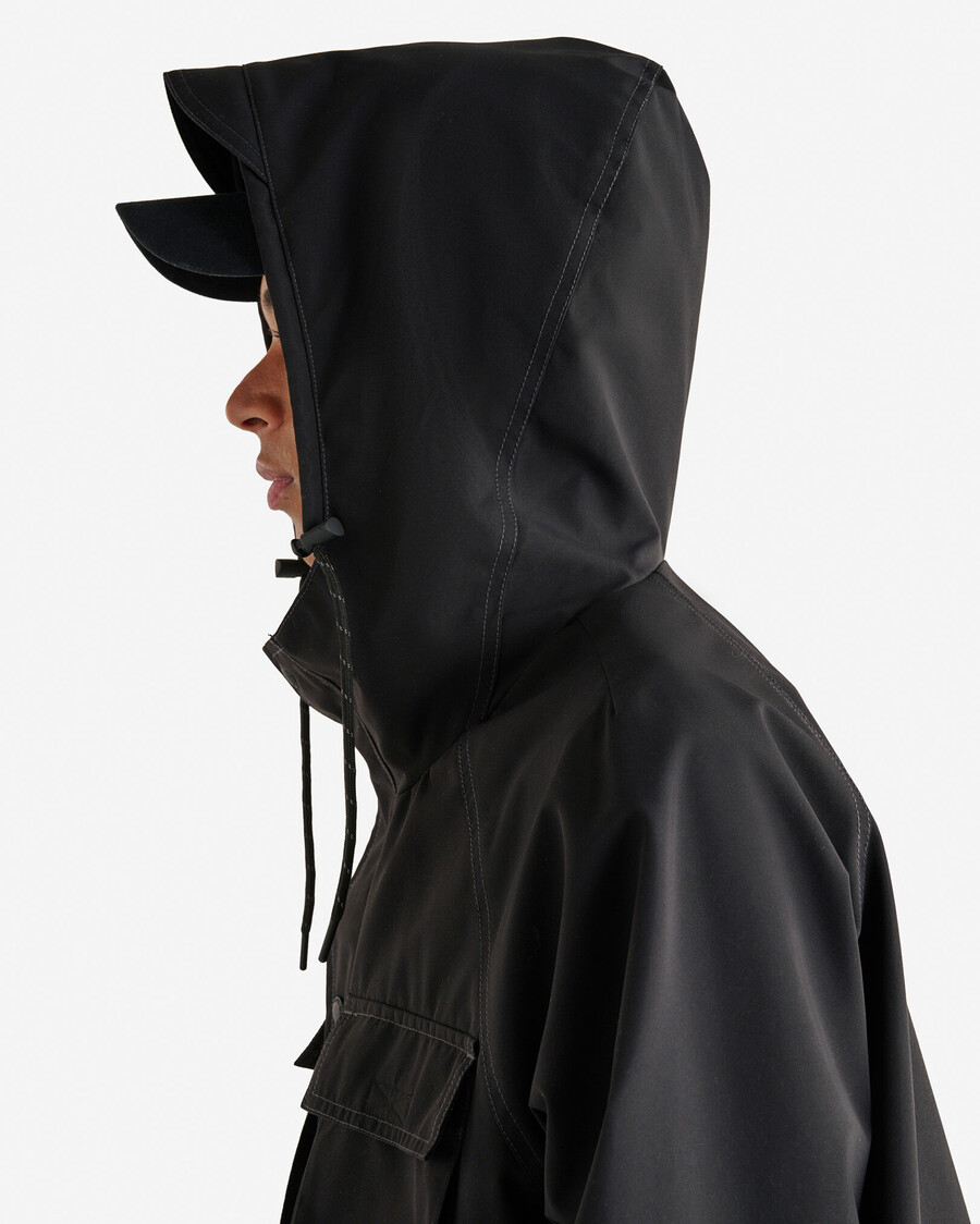 veste de terrain à capuche
