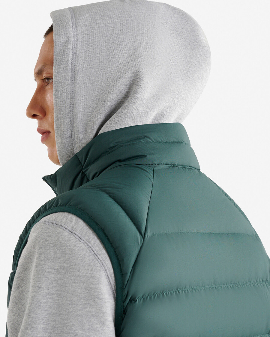 gilet de rangement roots down