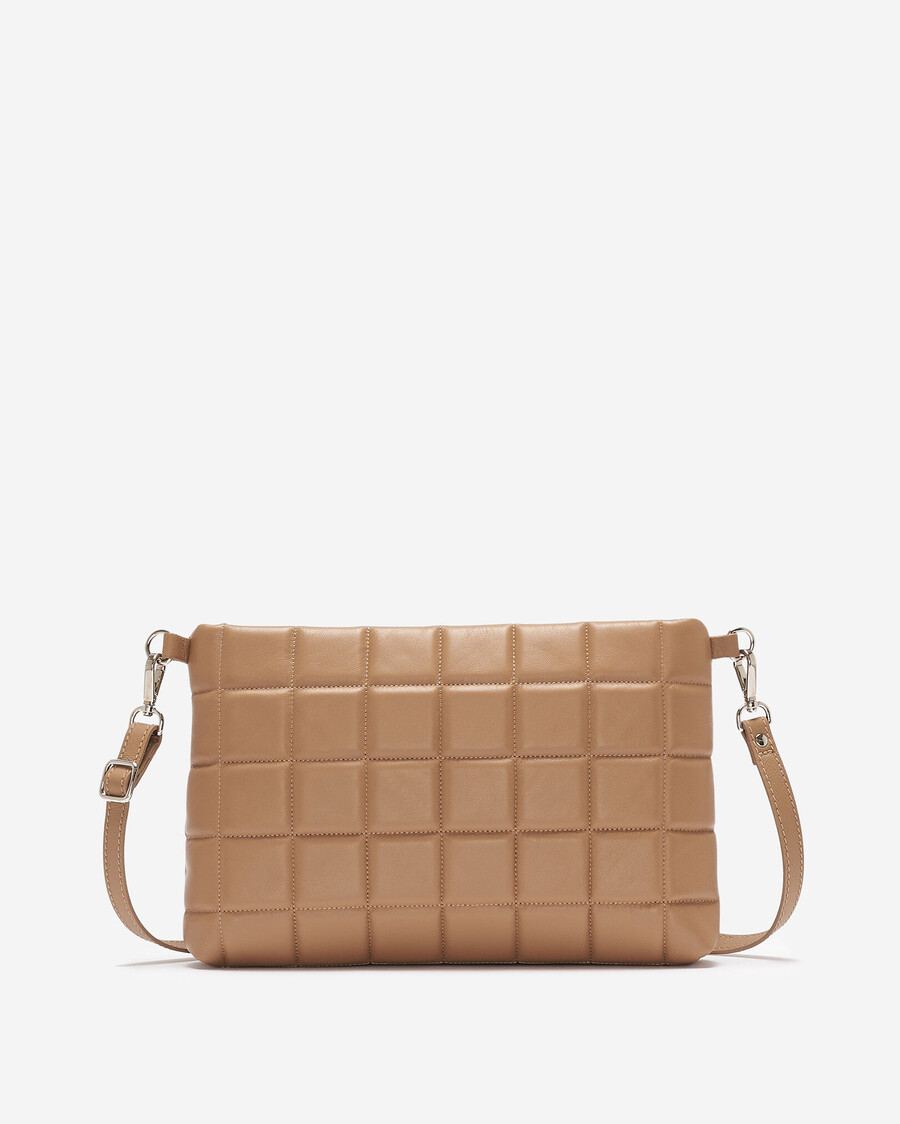 pochette carrée à bandoulière