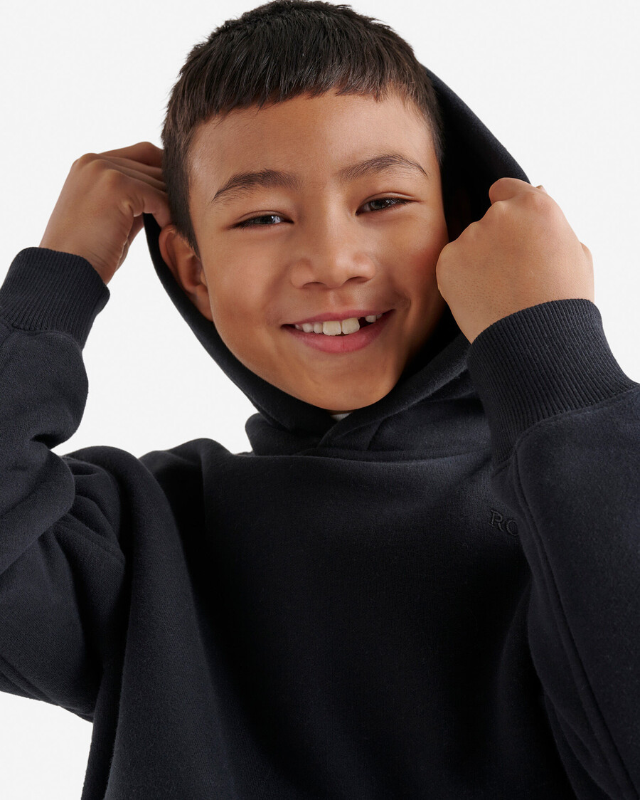 un sweat à capuche pour enfants