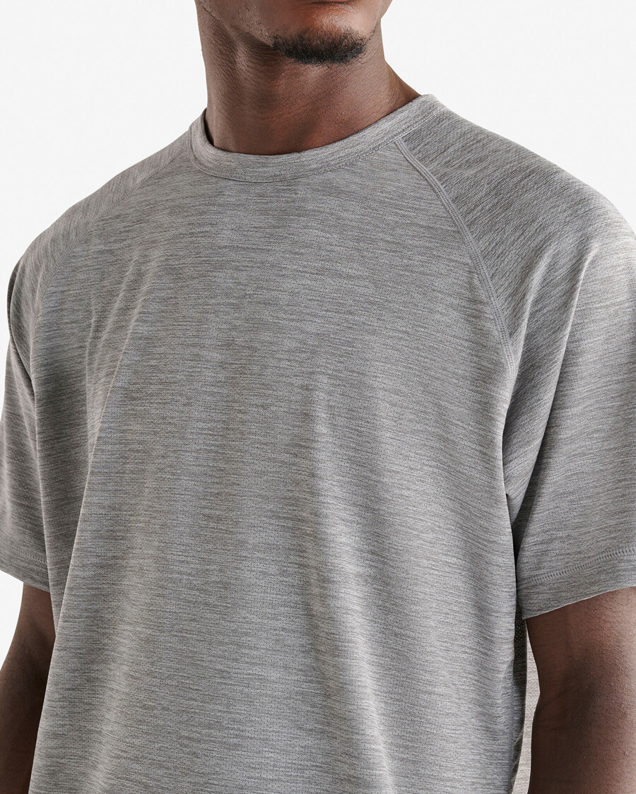 t-shirt léger en maille active
