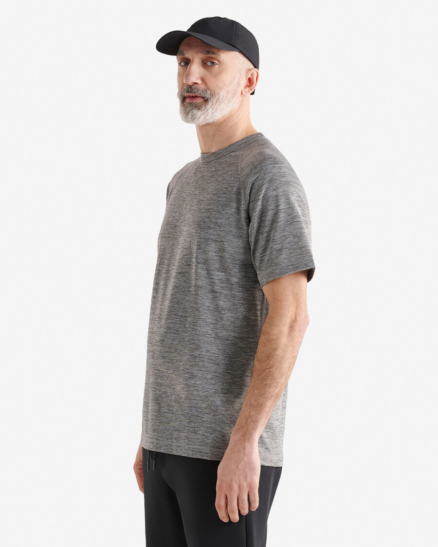 t-shirt léger en maille active
