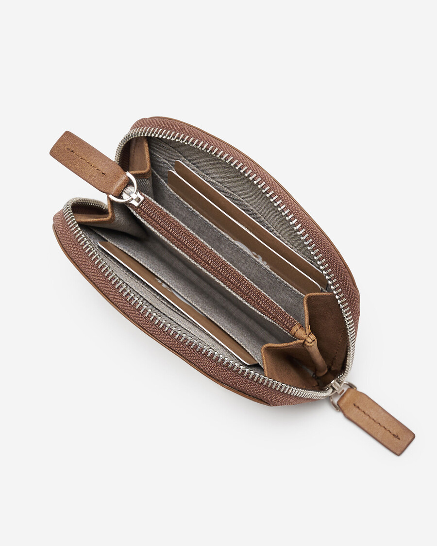 tribu du portefeuille demi-lune